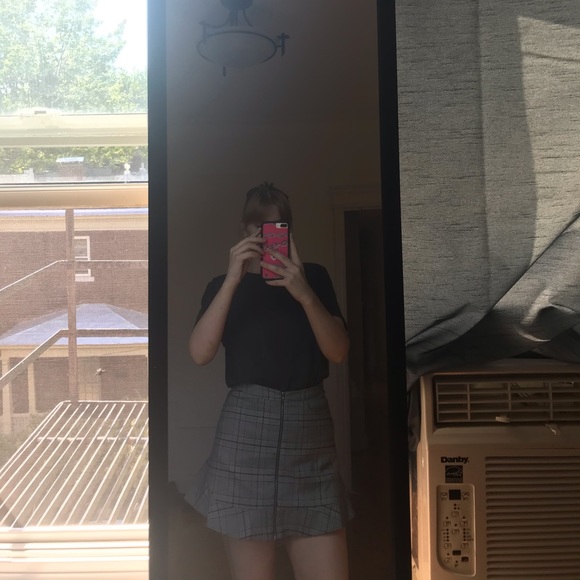 Plaid Mini Skirt - Picture 4 of 4